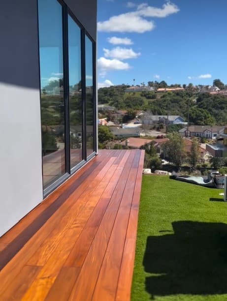 RESIDENTIAL & COMMERCIAL PAINTING